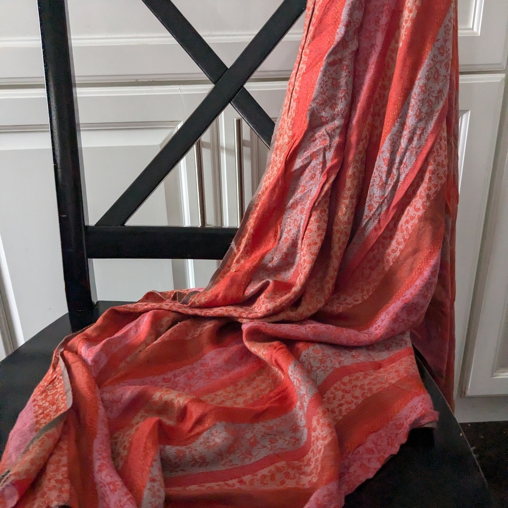 Gorgeous M.S. Manish Shawls Bohemian - Picture 2 of 11